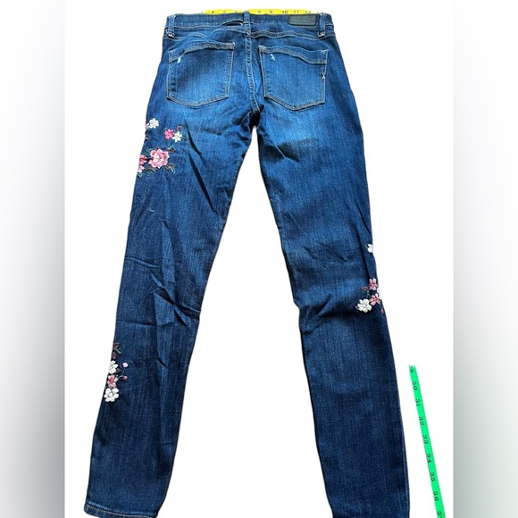 Express Jeans - Picture 6 of 9